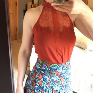 🌻3 for $20 🌻 
GUESS | High Neck Top with Lace